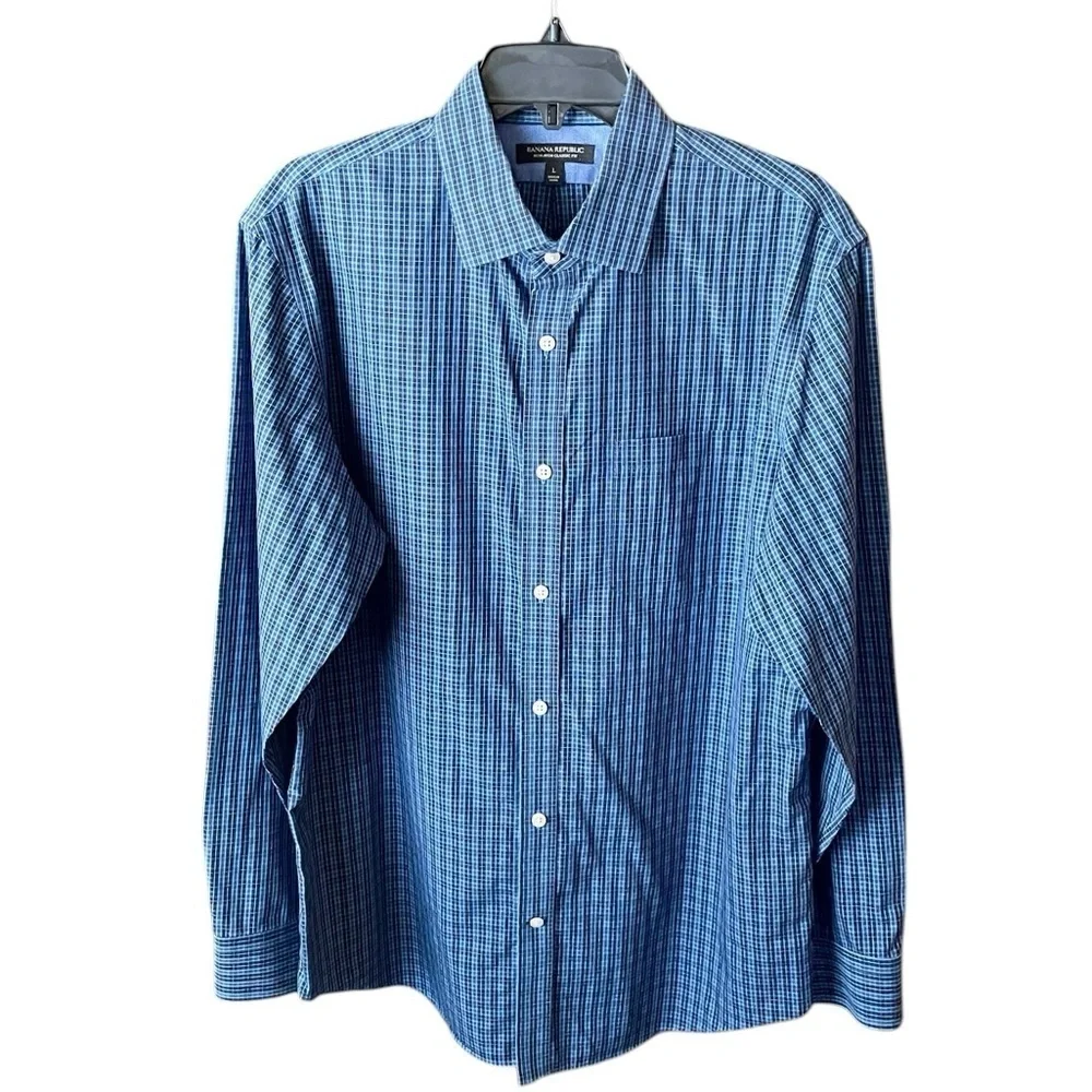 Banana Republic Non-Iron Classic Fit men’s button down cotton shirt L blue plaid